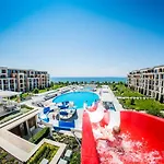 Premier Fort Beach Resort 